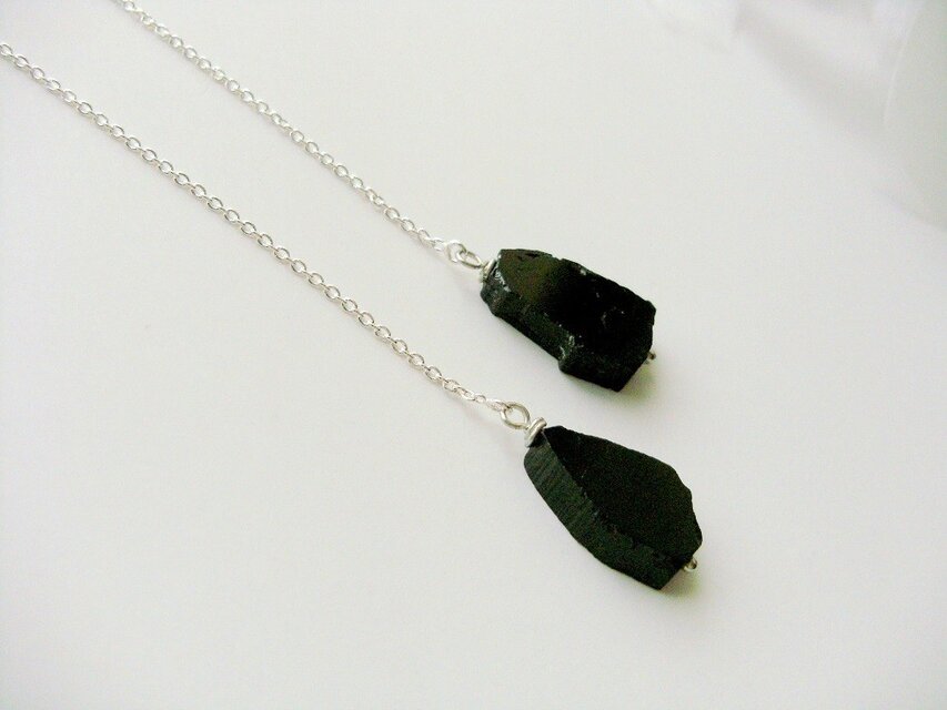 【hさまオーダー品】*SV925 ブラックトルマリンラフスライスのアメリカンピアス