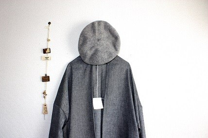 少しロングのドロップショルダーカーデ