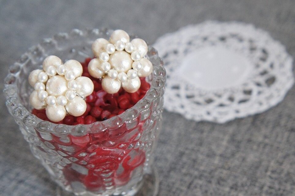 コットンパールのお花のイヤリング