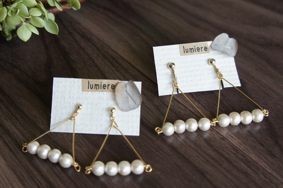 トライアングルピアス