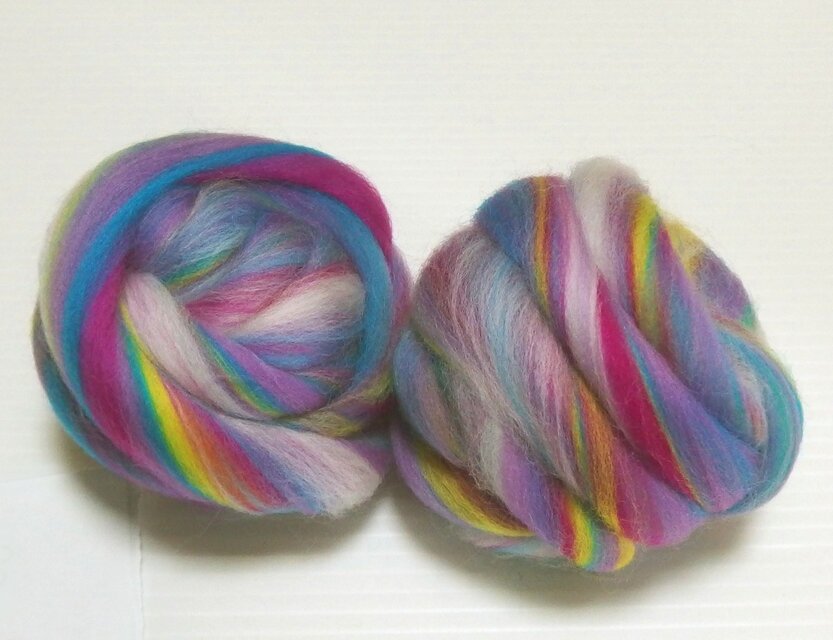 メリノ羊毛　ロービング　フェルトなどに