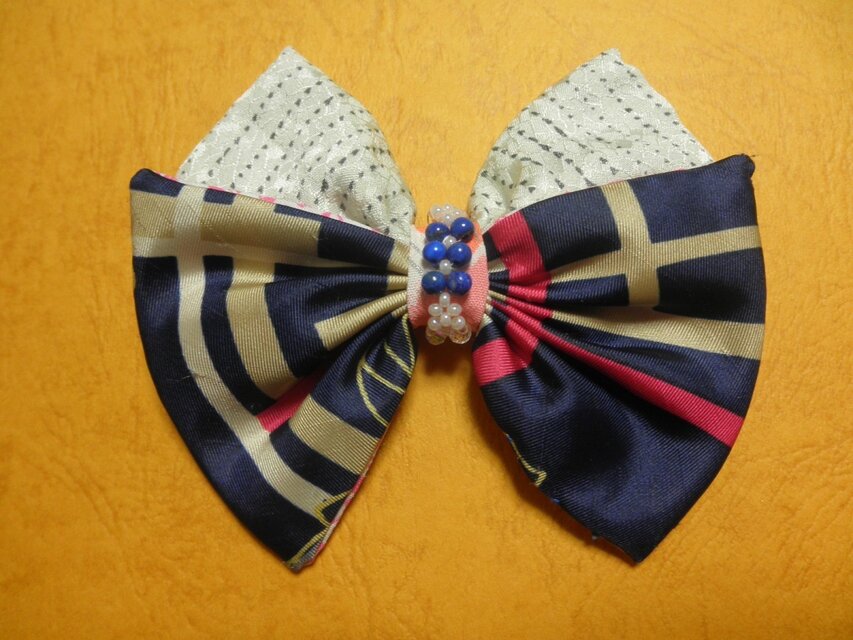 和洋バレッタ「幸せのラピス」