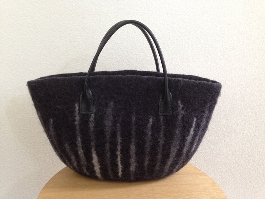 フェルトバッグ