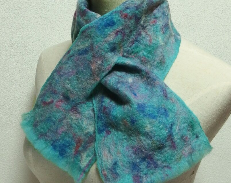 ブルーの抽象画みたいな　フェルトミニマフラー