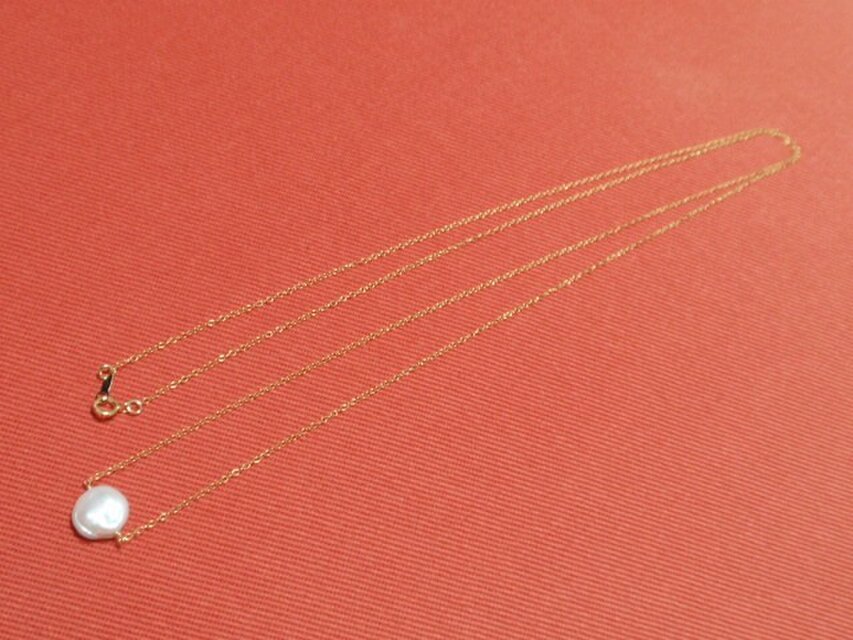 ケシパールの一粒ロングネックレス
