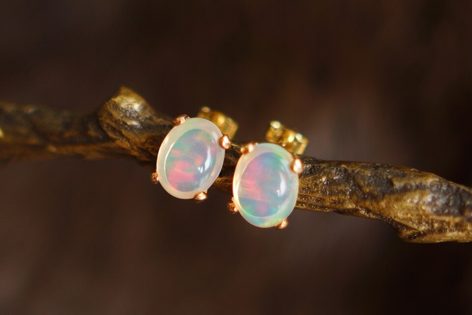 プレシャスオパールオーバルスタッドピアスAB K14GF