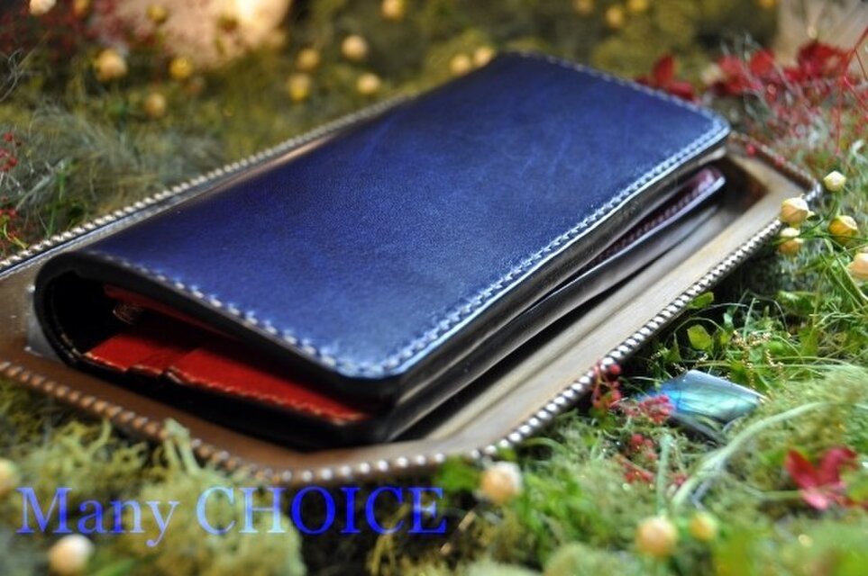 革の宝石・ルガトー・長財布（ファスナー）（紺×赤）