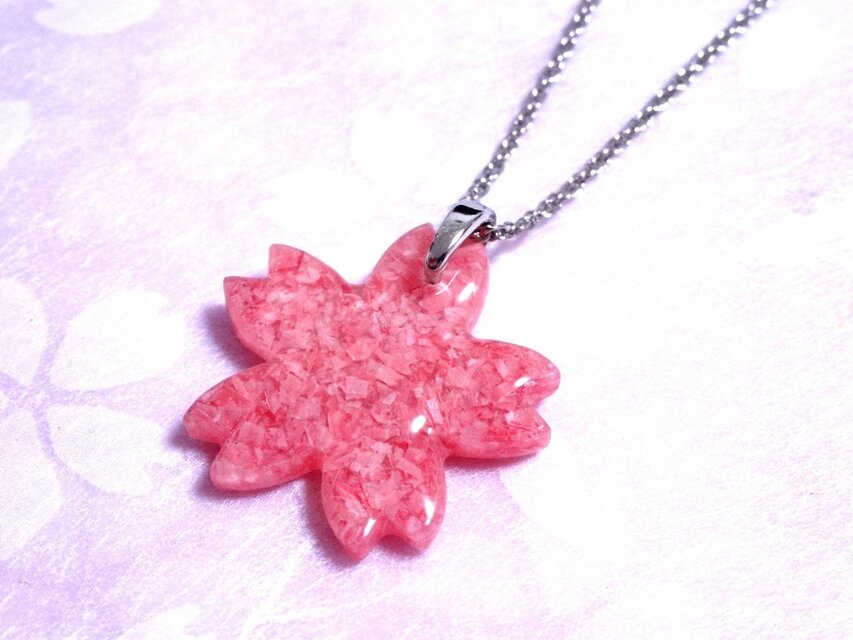 桜貝のネックレス・桜型