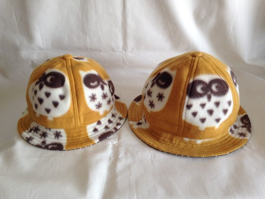 親子でおそろい　ふくろう柄フリースハット　２個セット