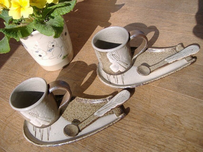 麦穂文様カップ＆ソーサー（スプーン付）２セット組