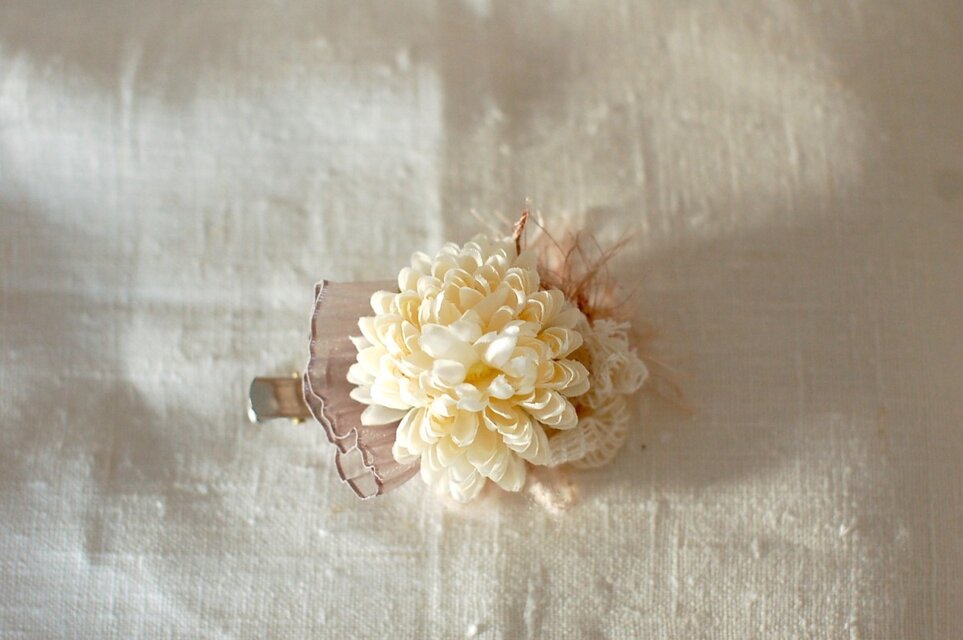 マムのコサージュ（アート・ivory-2）