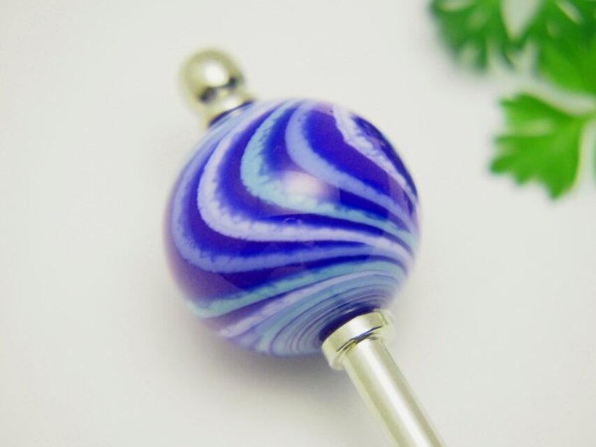 ぐるぐる模様とんぼ玉のかんざし　青系