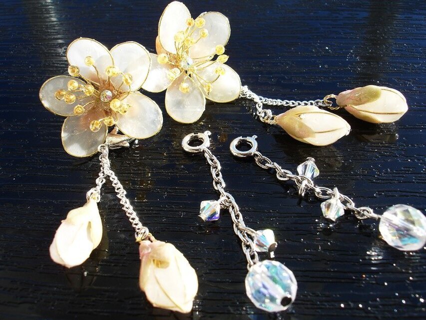 着替えるピアス（梅）