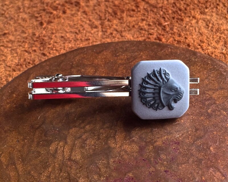 タイピンメソポタミアライオンタイピン（グレー×ブラック）