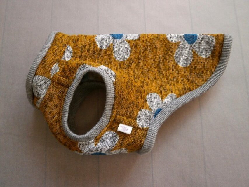 犬服　小型犬用ウィンターウェア　花柄