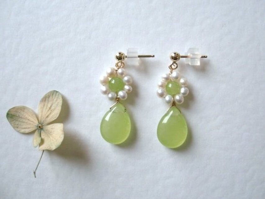 Ｏｈａｎａピアス（ＹｅｌｌｏｗＧｒｅｅｎ）