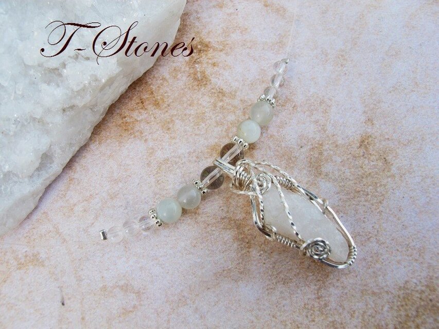 連帯の石　ストーンオブソリダリティ