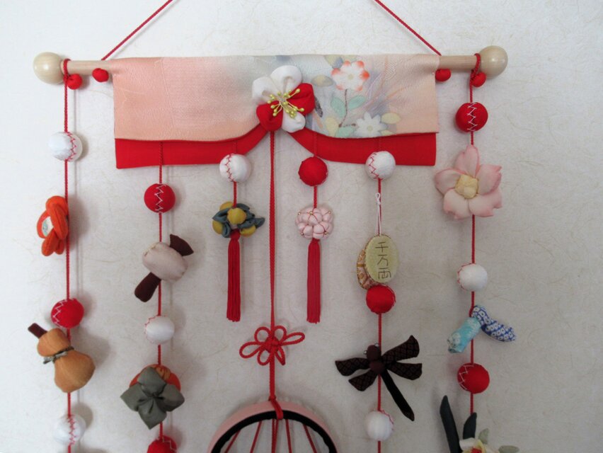 雅の薫り漂う正絹のつるし雛飾り(送料込み) 吊るし雛 ひな祭り