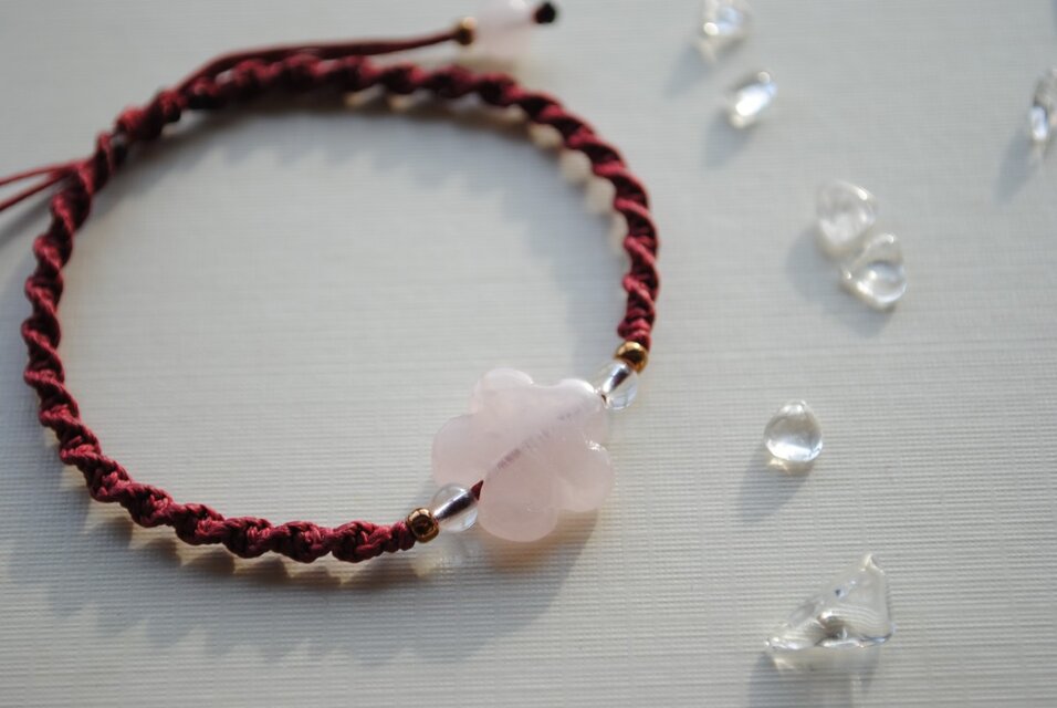 桜色　ローズクォーツお花のブレスレット