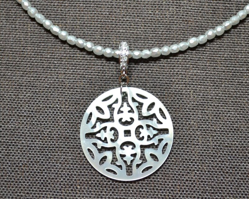 再販♪オリエンタルシェルネックレス