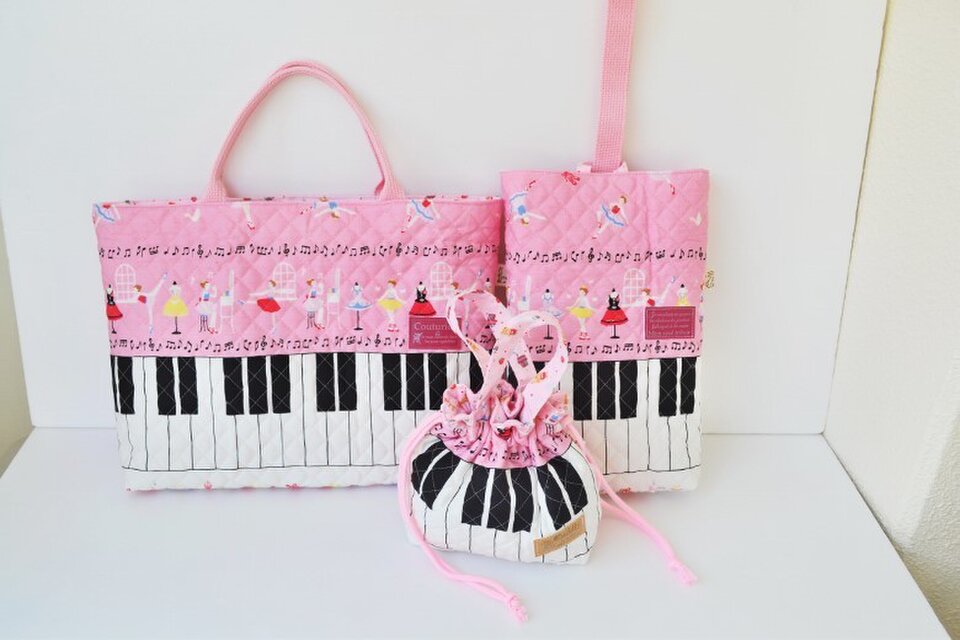ピアノ柄のカワイイ入園・入学3点セット