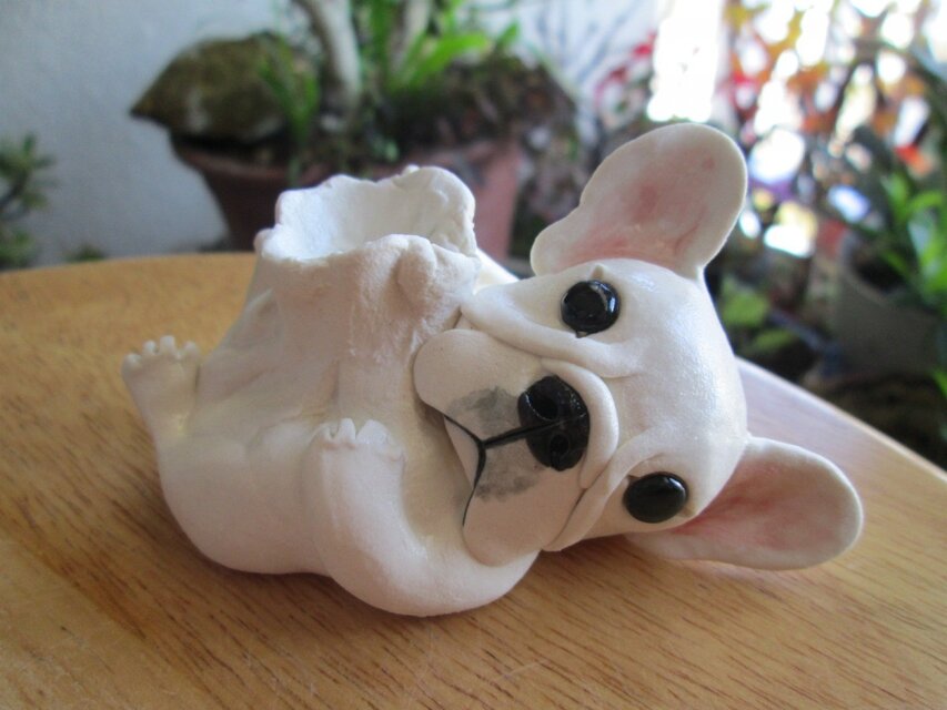 フレンチブルドッグの花器（クリーム）