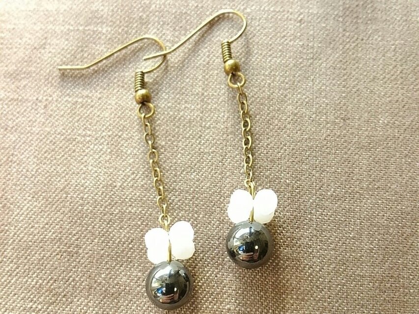 モノクロシンプル　ピアス