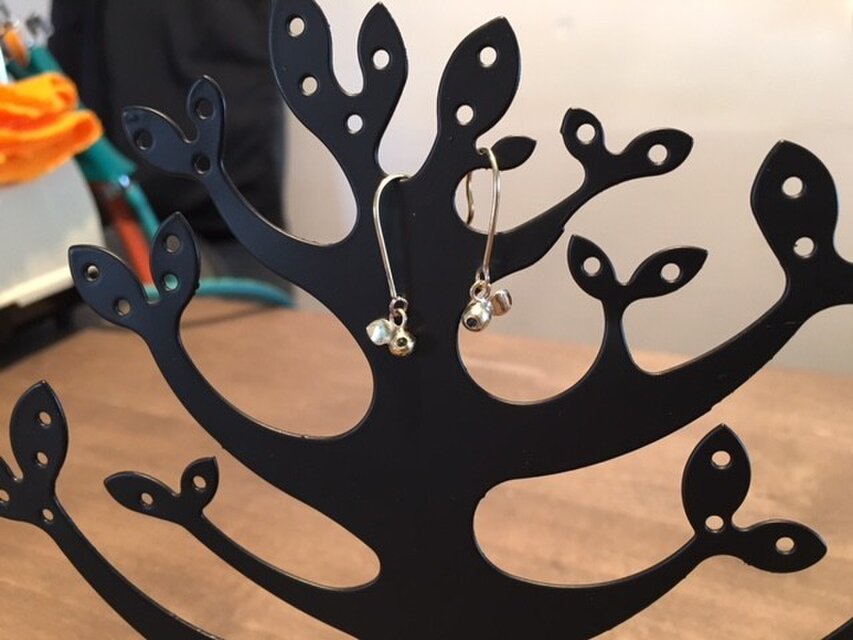 おたまじゃくし ピアス