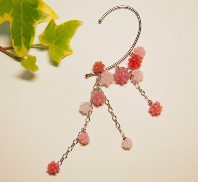 こんぺいとうじゃらじゃらイヤーフック　ピンク