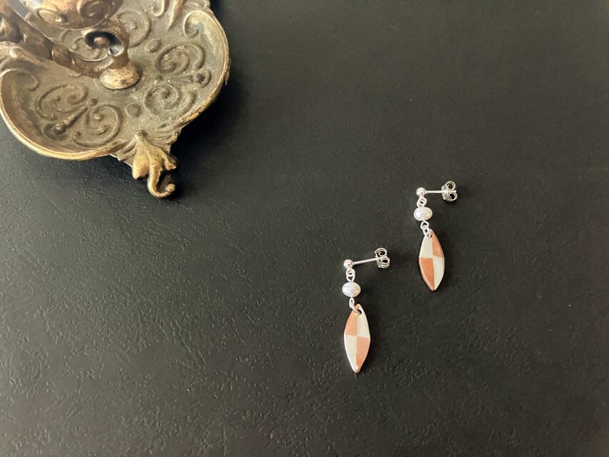two colors - oval pearl earrings