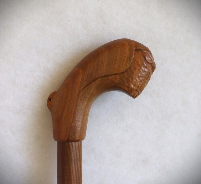 ★☆フクロウをあしらったショートグリップのウッドステッキ☆★