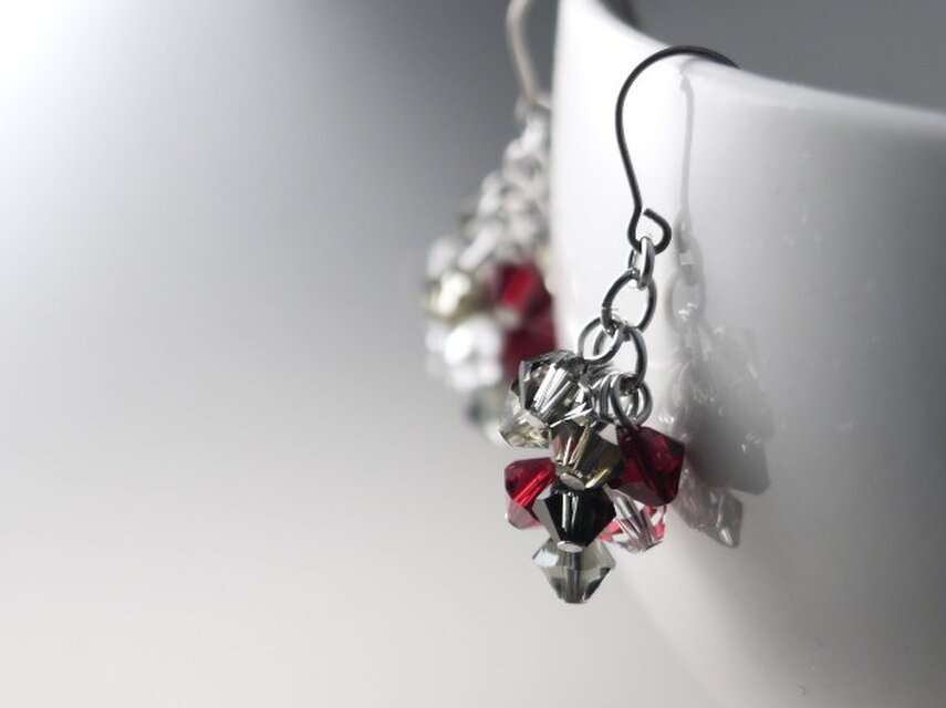 スワロのじゃらじゃらピアス　カルメン