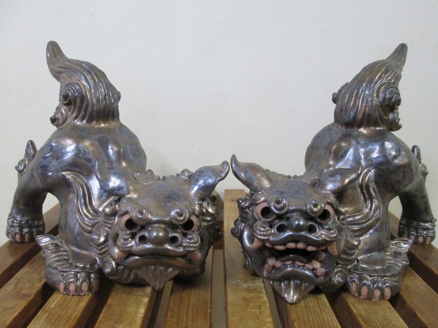 ホーヤーシーサー（金ラスター釉）