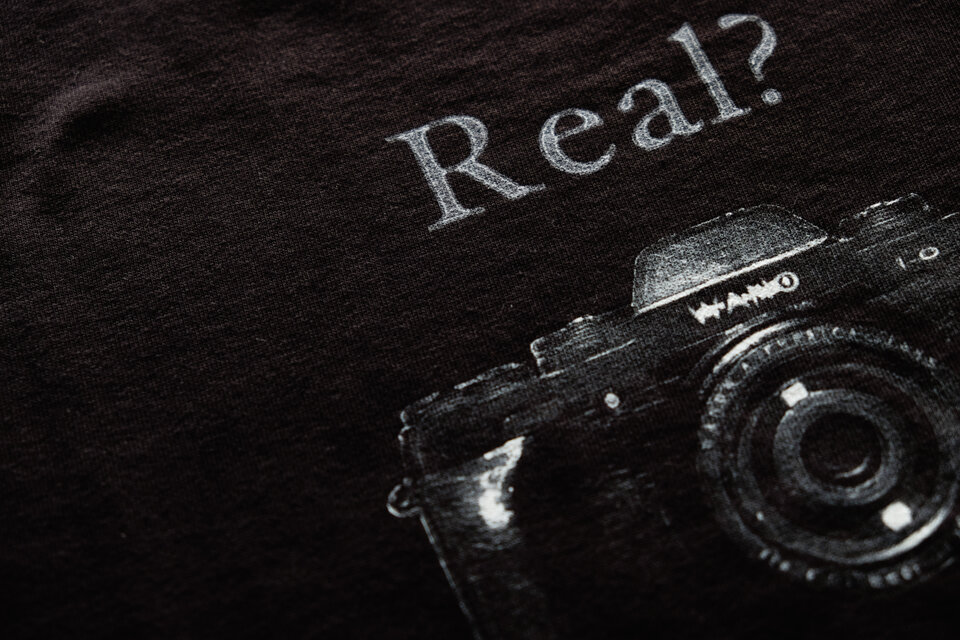 二つ眼カメラ 5.6oz Tシャツ black