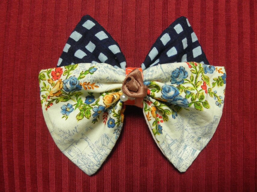 バレッタ「窓辺の薔薇」