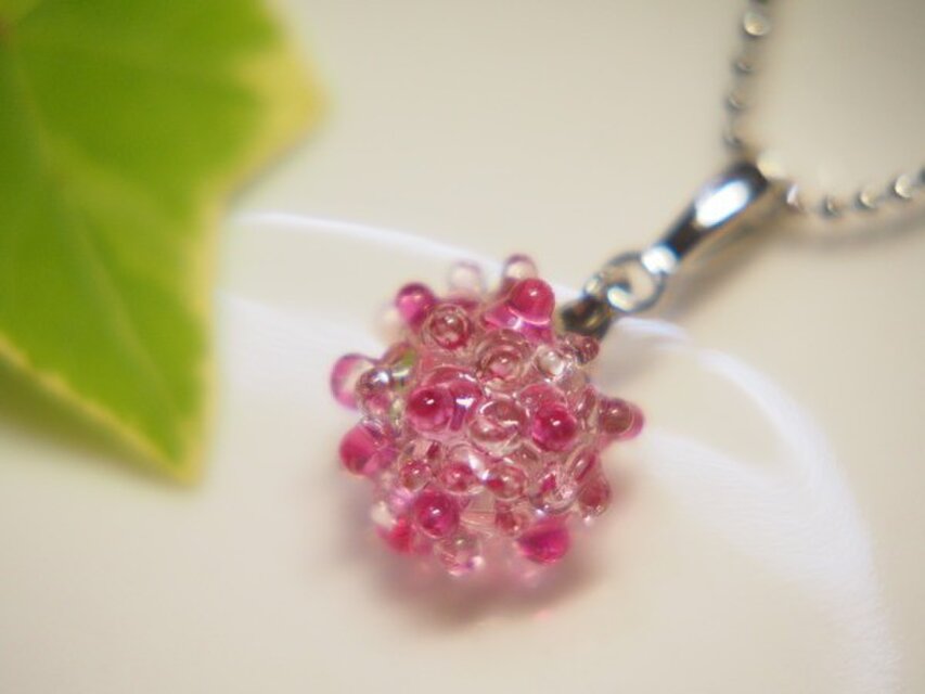 露の玉ネックレス　ピンク