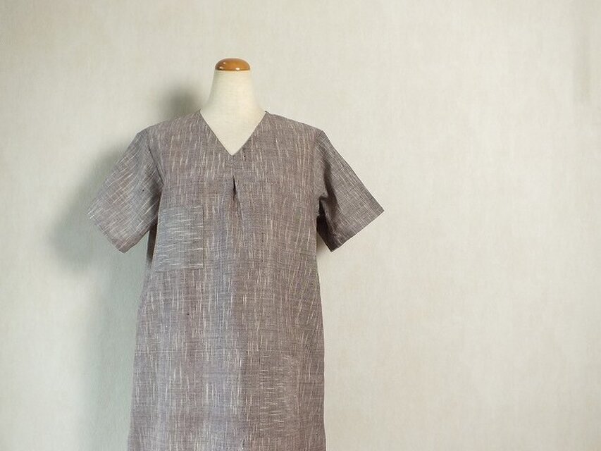 さわやかなカディのワンピース