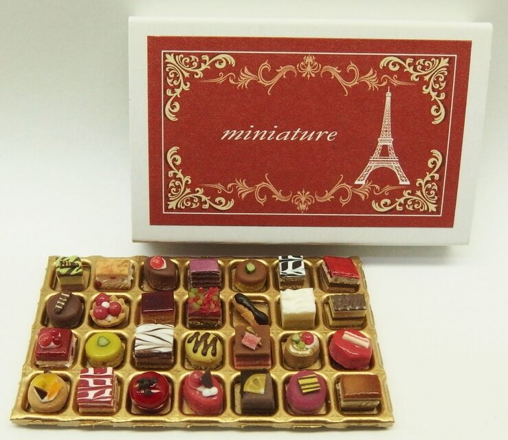 マッチ箱の中のミニチュア　フランスのお菓子105