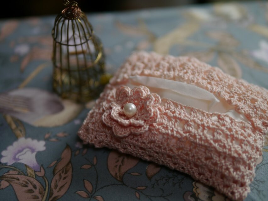 レースのポケットティッシュ