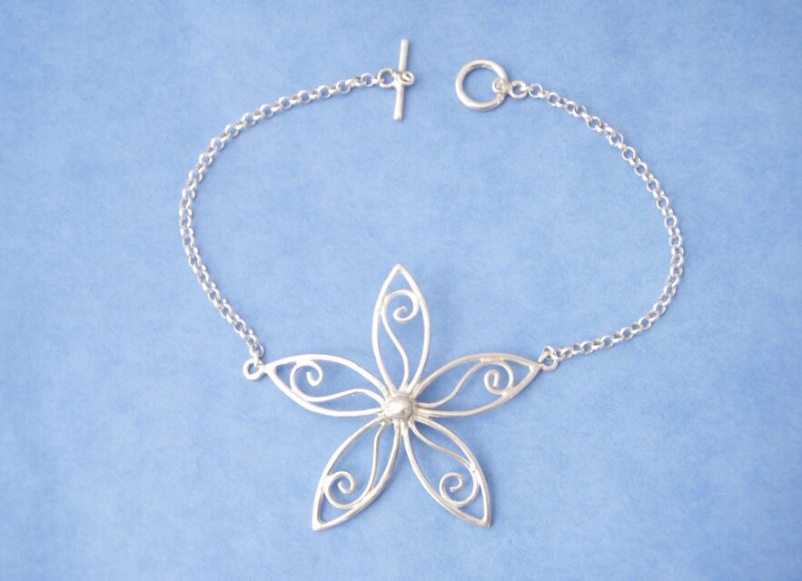 ハイビスカスブレスレット