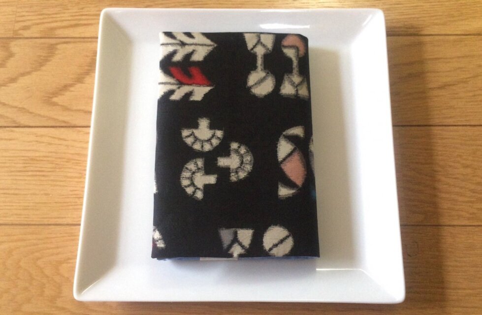 ブックカバー文庫本用　レトロかわいい銘仙柄・2