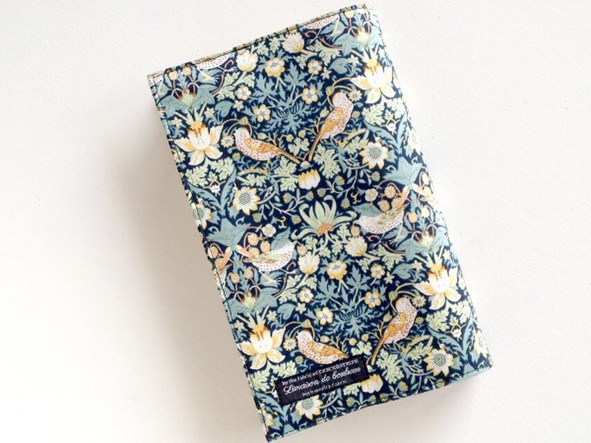 リバティ 新書 ブックカバー ストロベリーシーフ 緑