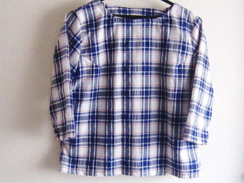 チェックのブラウス５