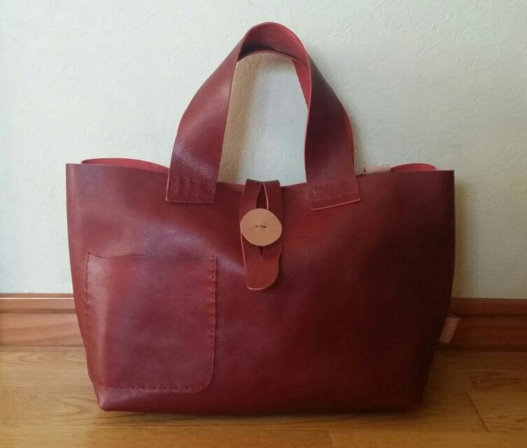 【A様オーダーご予約品】深みレッド　横長トート　ボタン