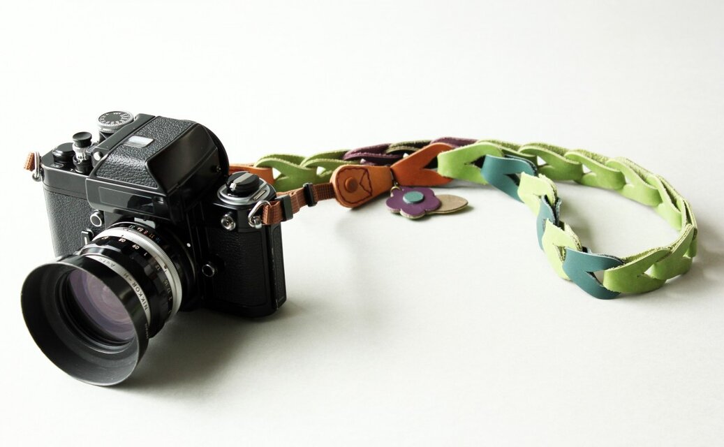 レザーチェーンのオリジナルカメラストラップ　グリーン