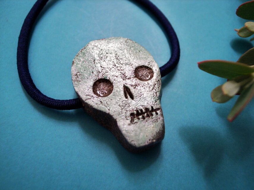 緑のガイコツヘアゴム(a