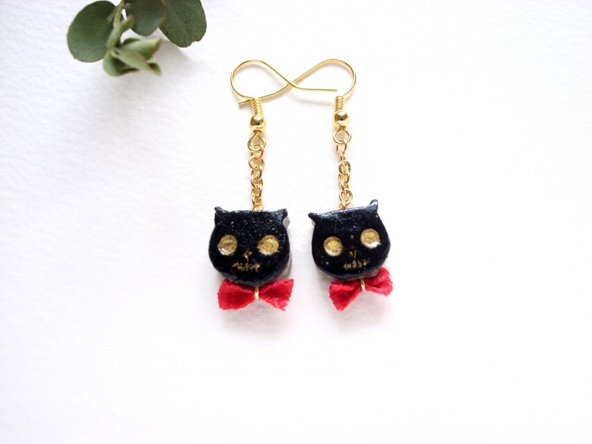 黒猫のピアス