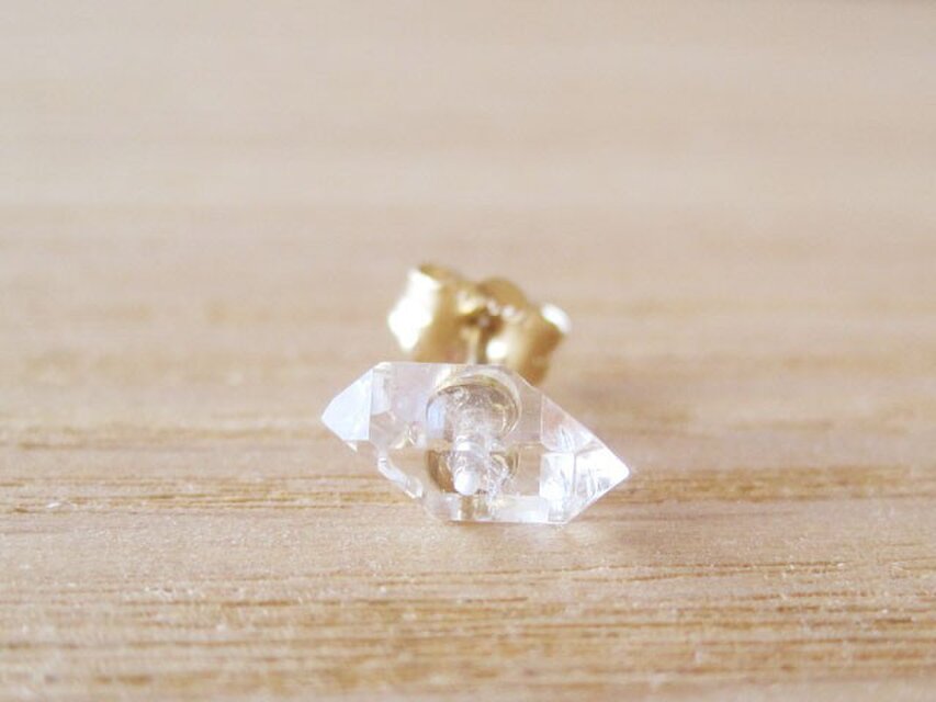 ダイヤモンドクォーツの原石ピアス／Pakistan／片耳 14KGF