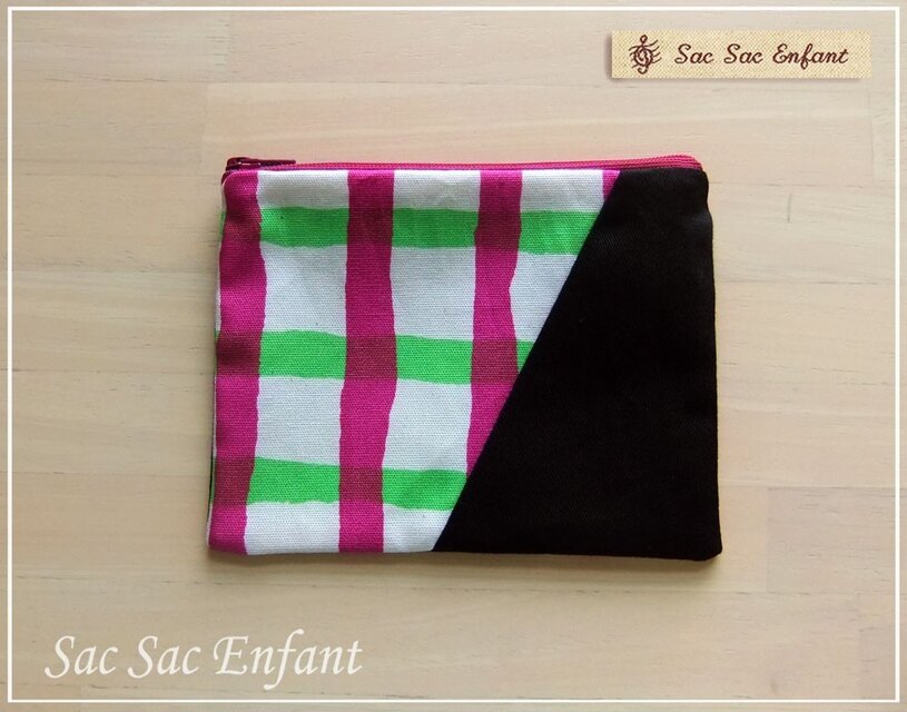 フラットポーチ ＳSサイズ　Crayon-Check(クレヨン・チェック）グリーン×パープル　