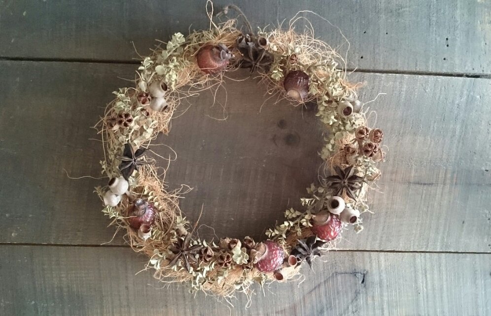 木の実のナチュラルリース